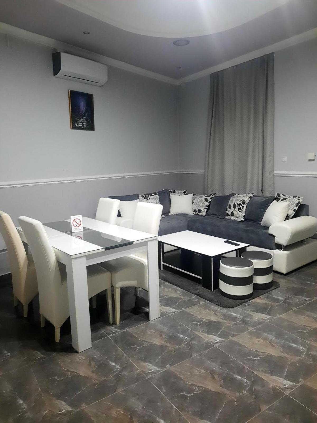 Apartments Royal Menex Požarevac Værelse billede